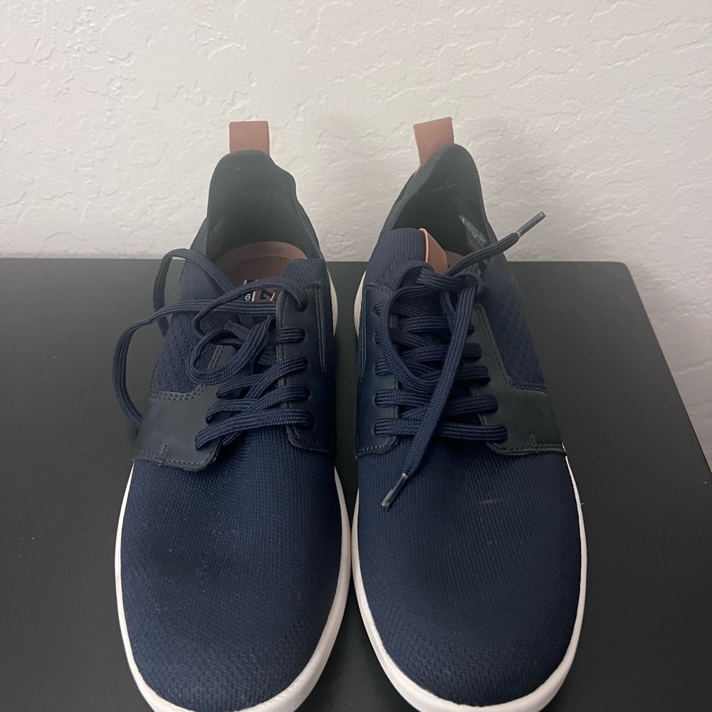 Izod Navy Blue Lace-Up Knit Sneakers with White Sole